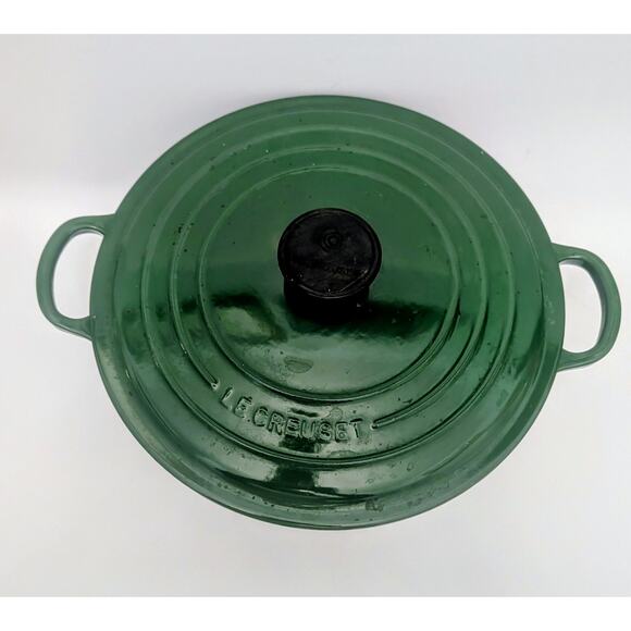 Classic Le Creuset ROUND Dutch Oven #26 Hard To Find GREEN Olive 5.5 Qt W Lid - Picture 8 of 10